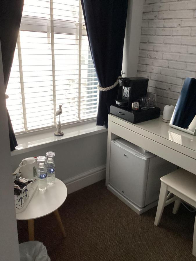 Bed and Breakfast By The Seaside Blackpool Zewnętrze zdjęcie